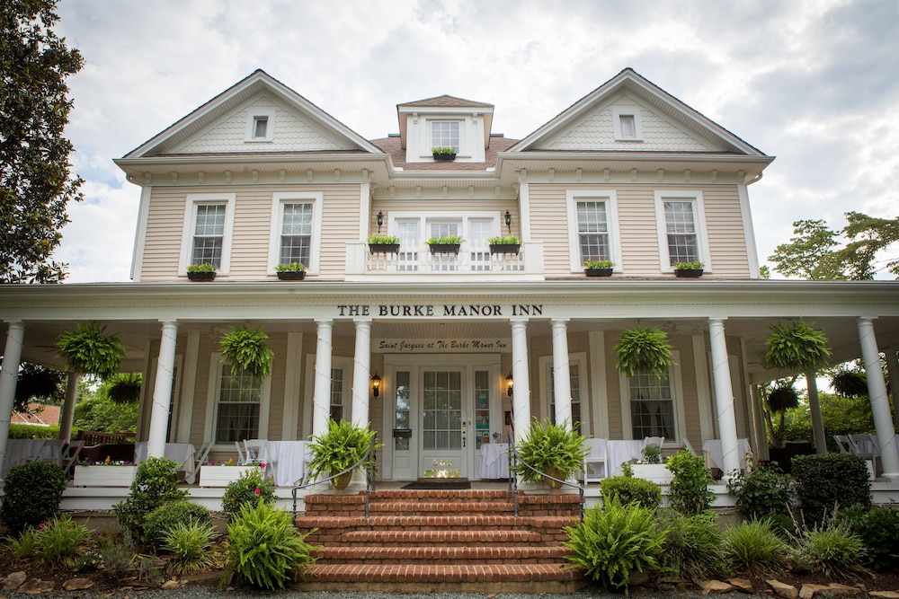 Burke Manor Inn & Pavilion 1/49