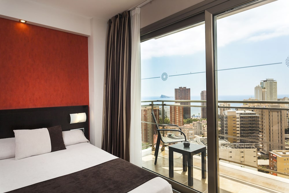 1 BEDROOM, DELUXE, DOUBLE BED