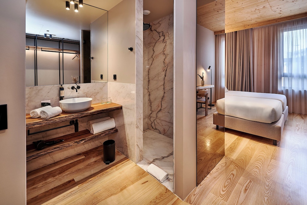 The Log Porto Hotel by Piamonte Hotels 50/50