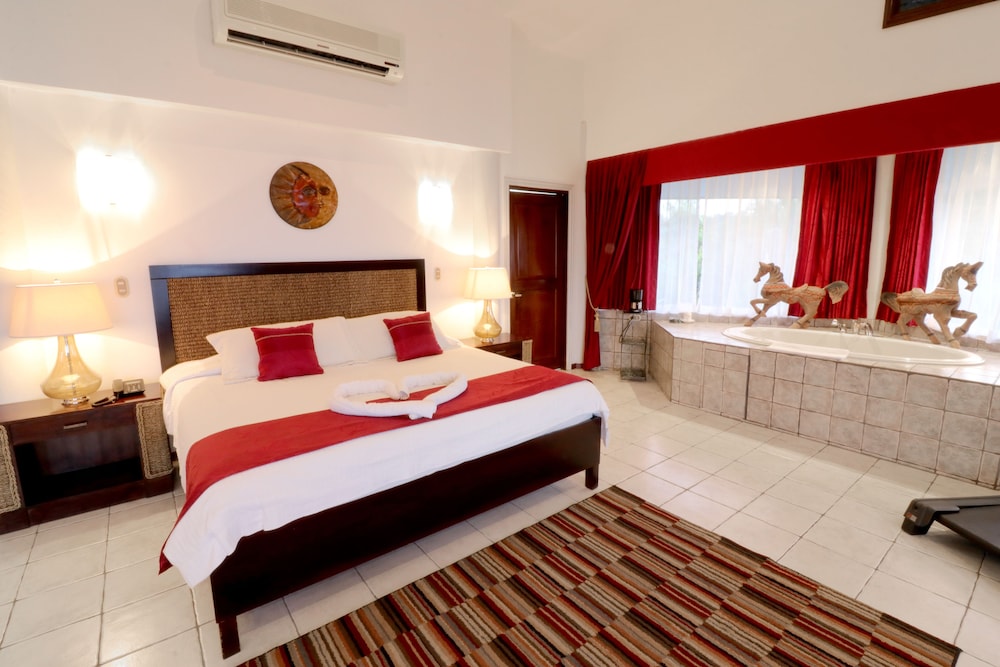 Layan Hotel & Spa 6/37