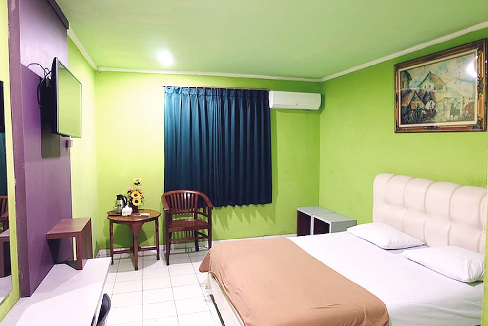 Super OYO Collection O 91409 Hotel Fiducia Otista 153 - 157 7/39