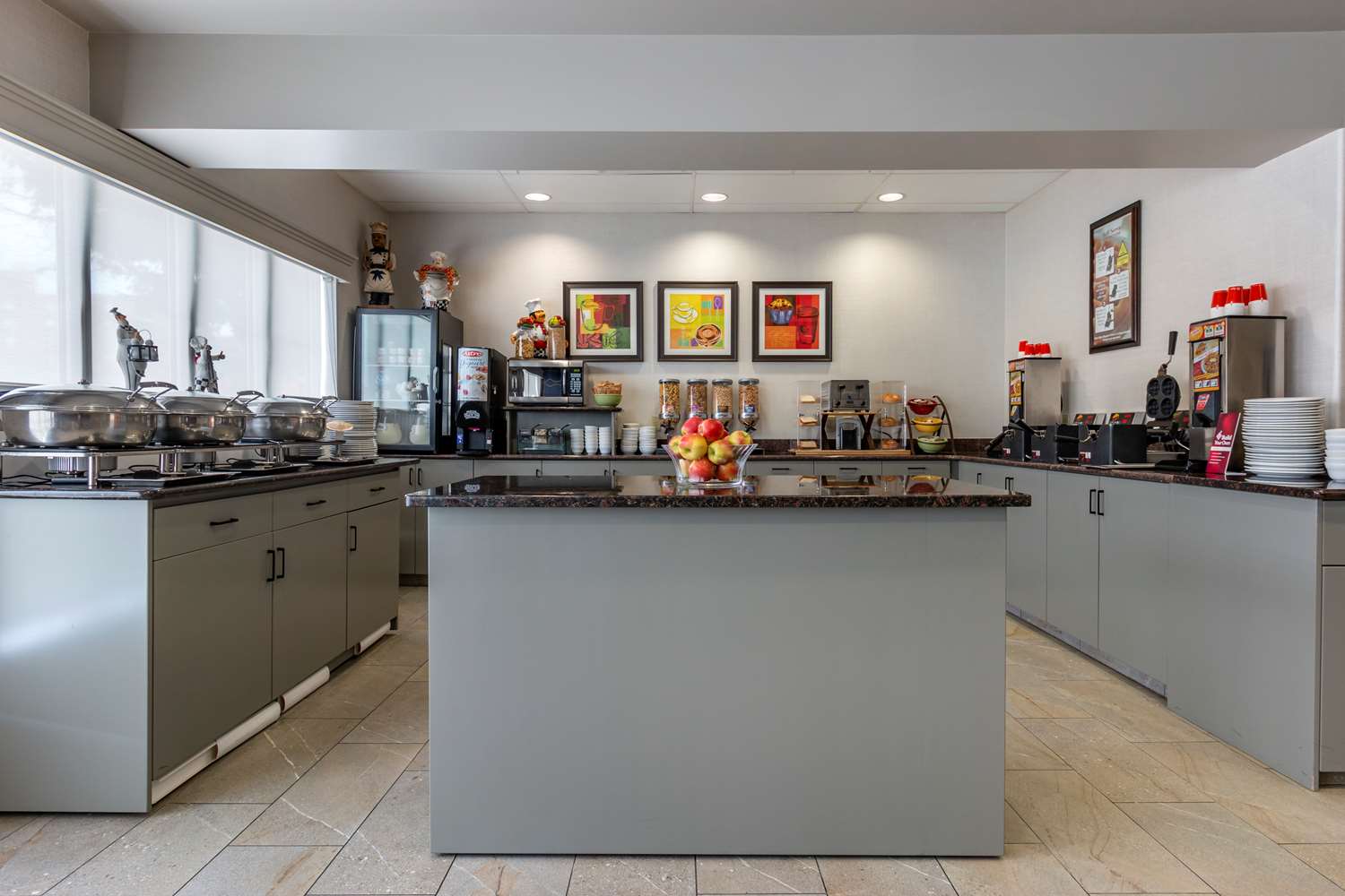 Best Western Plus Pembina Inn And Suites 20/26