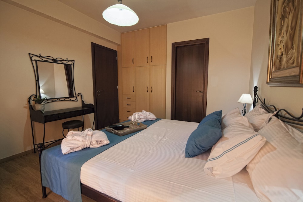 Pearls of Crete - Holiday Residences 12/69