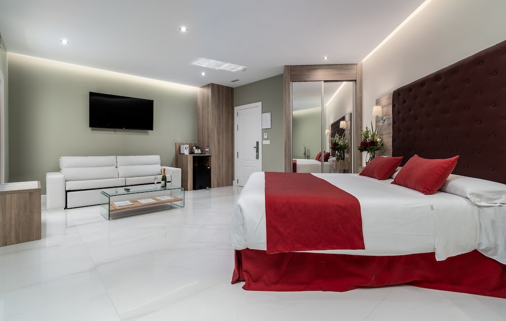 Hotel Los Arcos 23/63