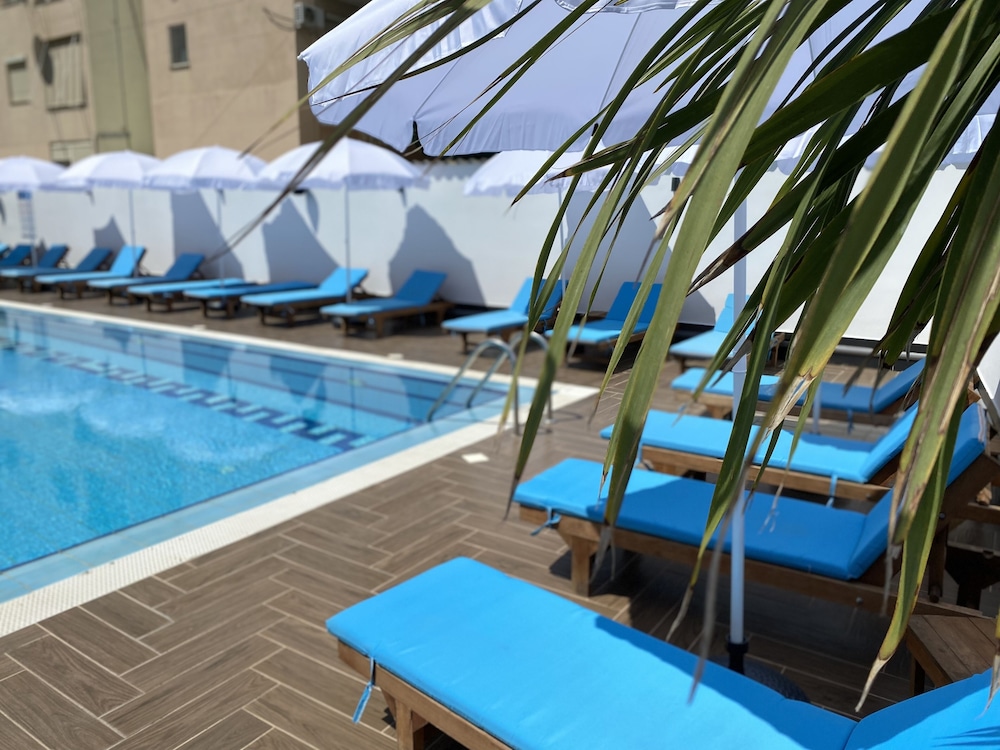 Atrium Deluxe Resort 43/62