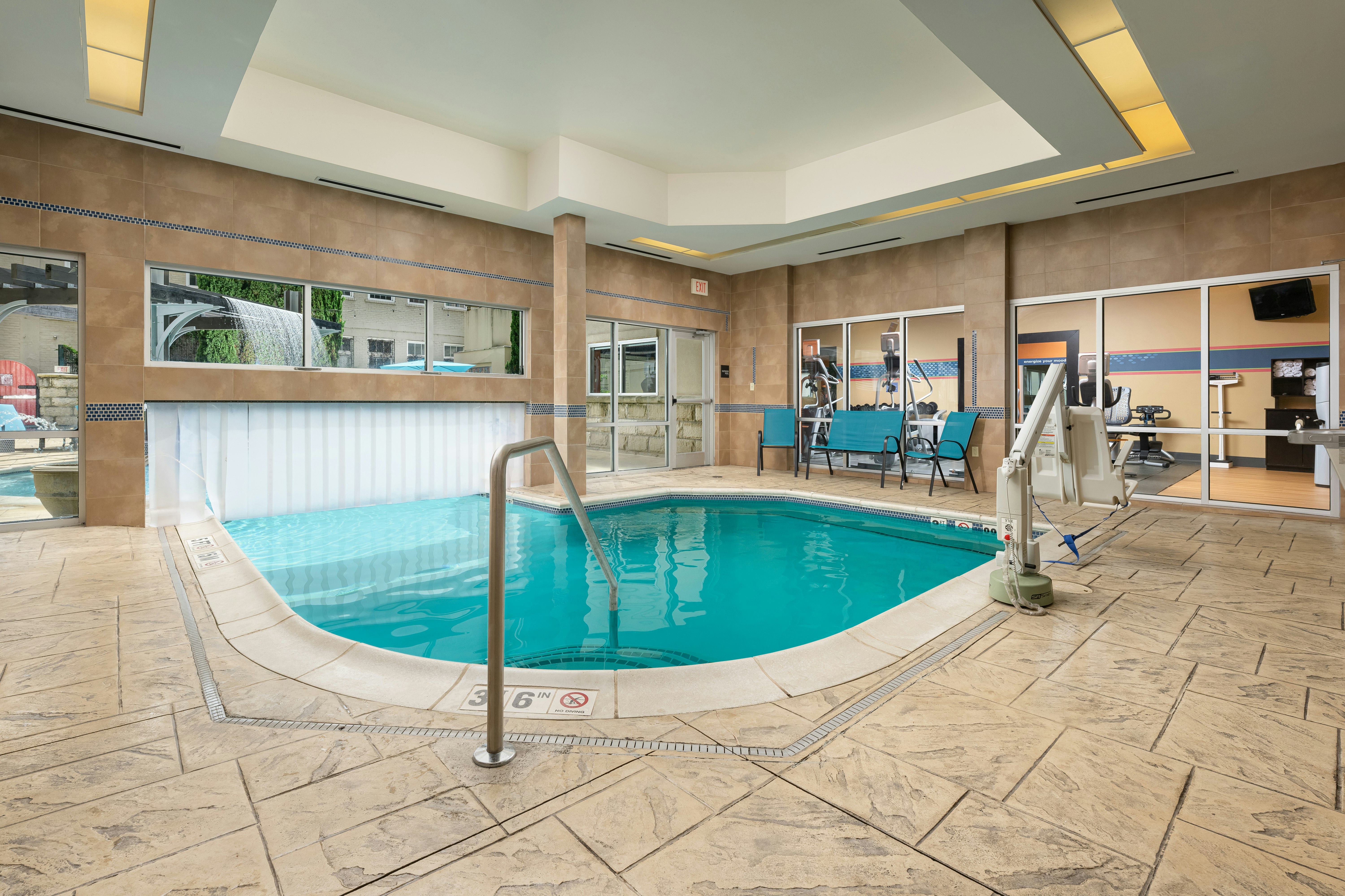 Hampton Inn & Suites Chattanooga Downtown 39/66