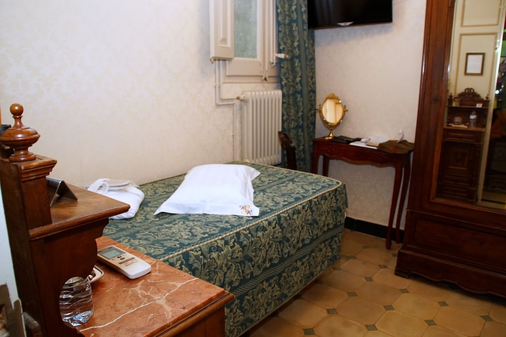 Sitges Royal Rooms 20/50