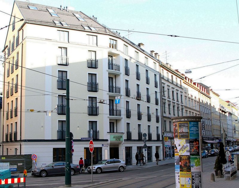 Augusten Hotel 1/5