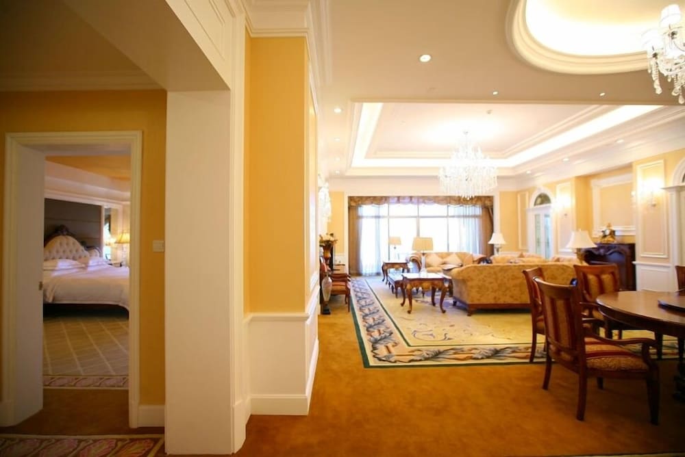 Country Garden Chizhou Phoenix Hotel 20/60