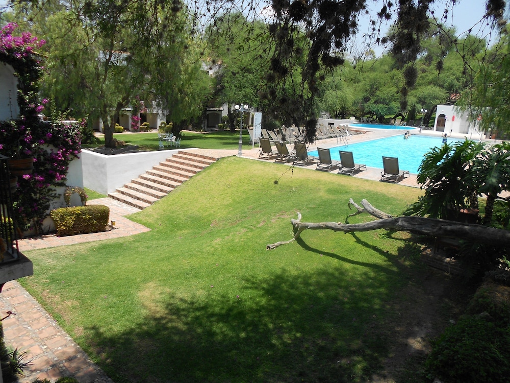Hotel Hacienda Taboada 25/70