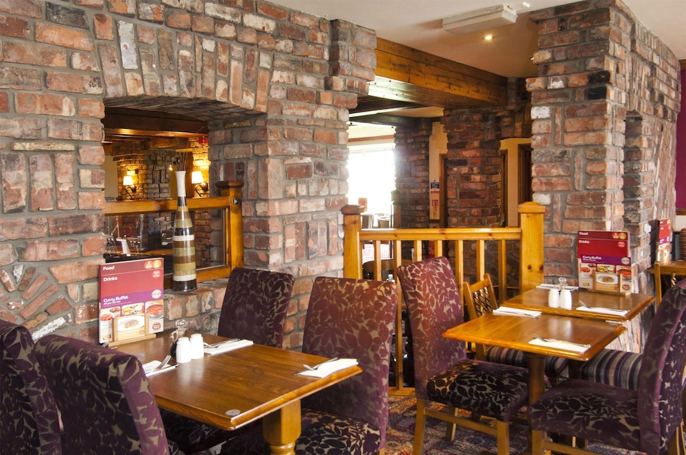 Premier Inn Llanelli Central West 47/62