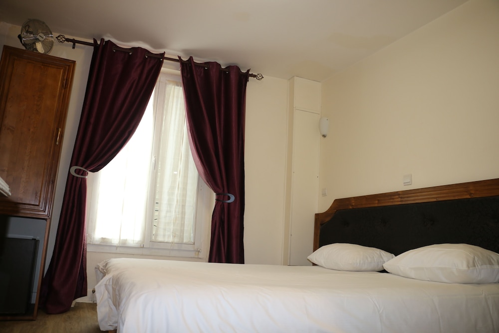 GRAND HOTEL DE CLERMONT 18/53