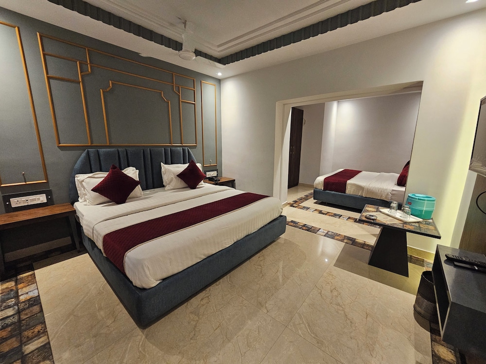 Hotel Gyan 7/27