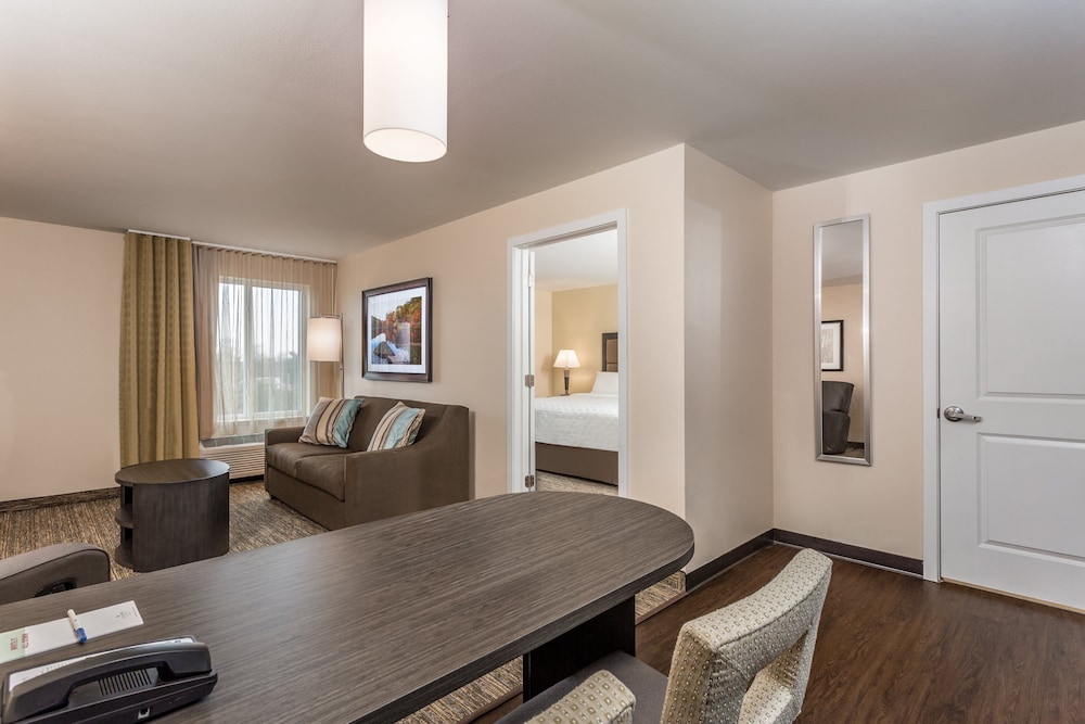 CANDLEWOOD SUITES BENSALEM - PHILADELPHIA AREA 31/38