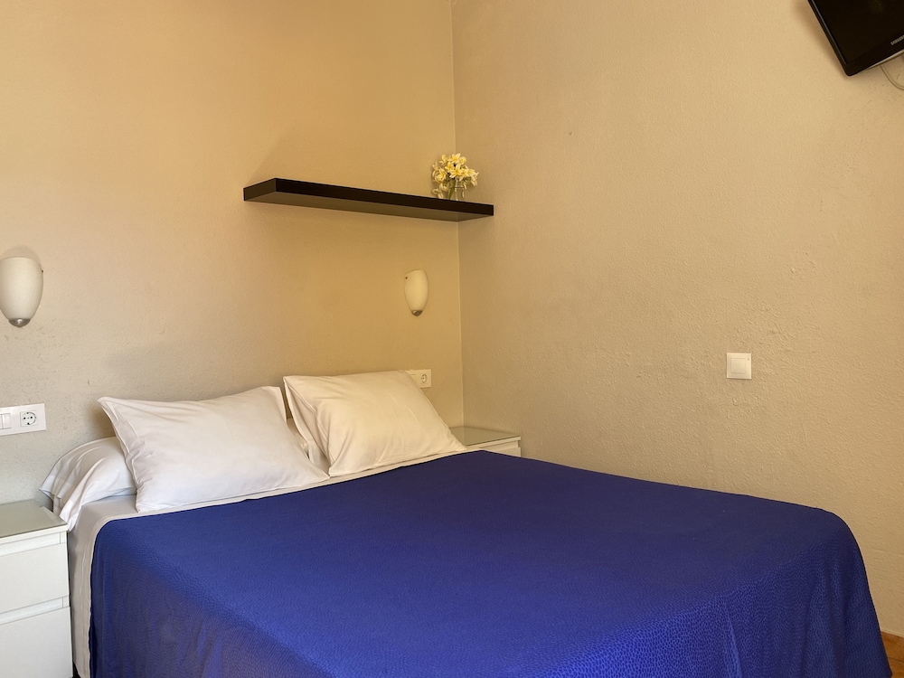 ECONOMY, DOUBLE BED