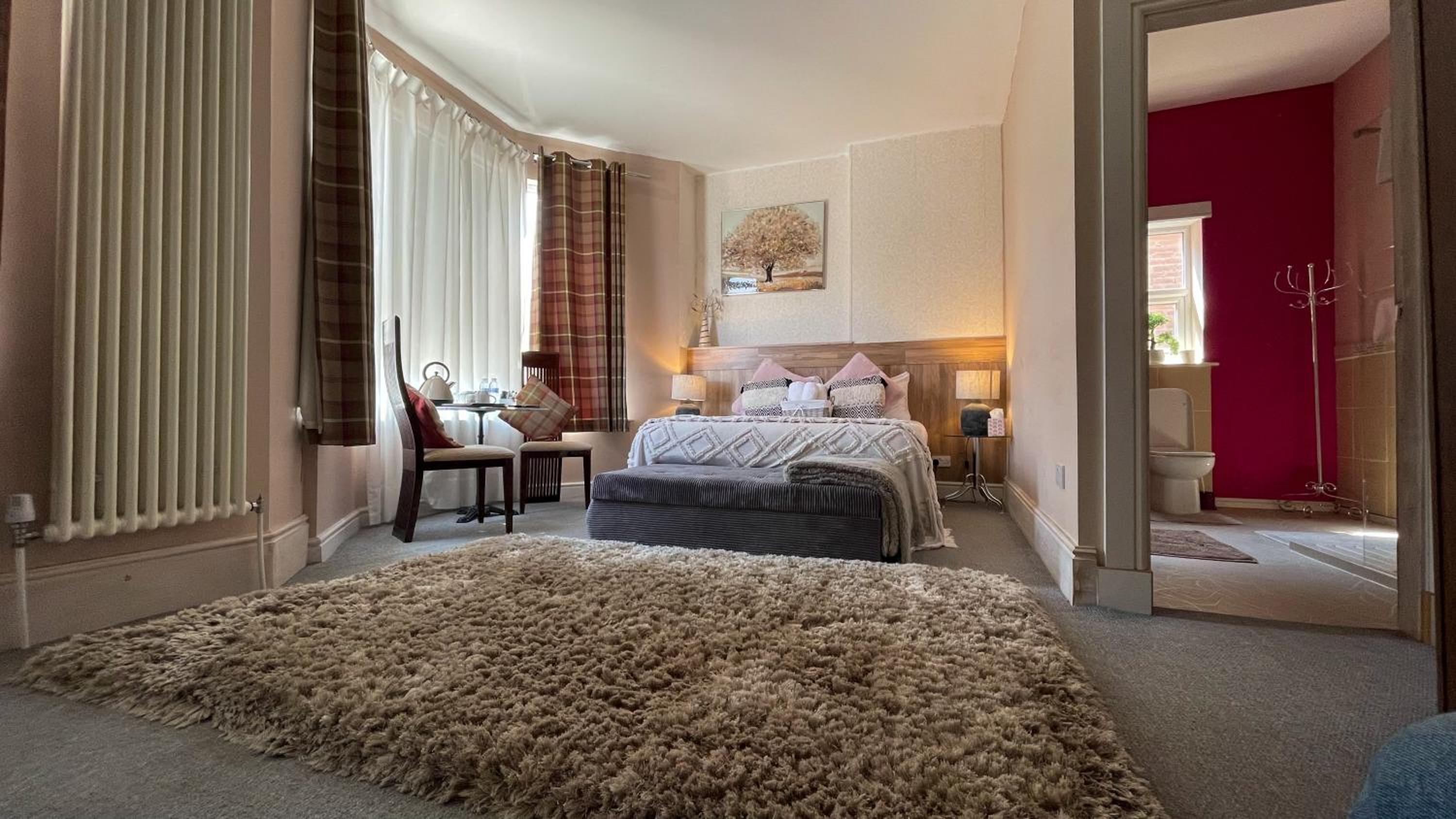 Deluxe, Double Bed, Side Sea View، My Guesthouse Blackpool 10/10