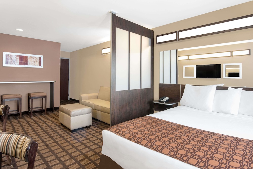 Microtel Inn Suites By Wyndham Sidney 9/25