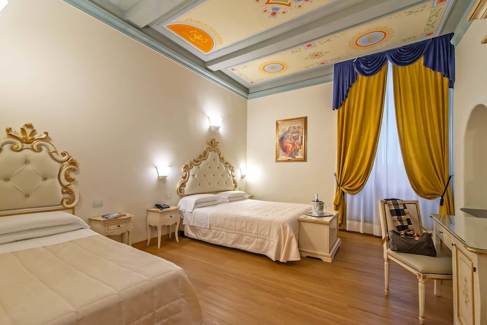 Hotel Porta Faenza 37/87