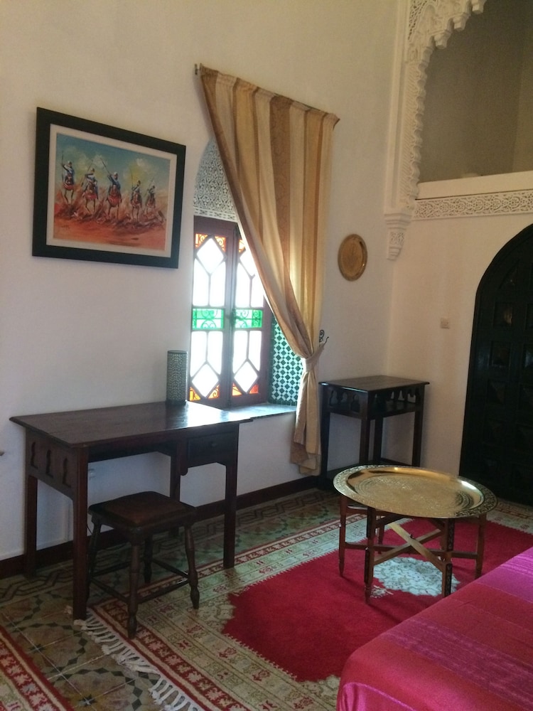 RIAD A LA BELLE ETOILE 56/83