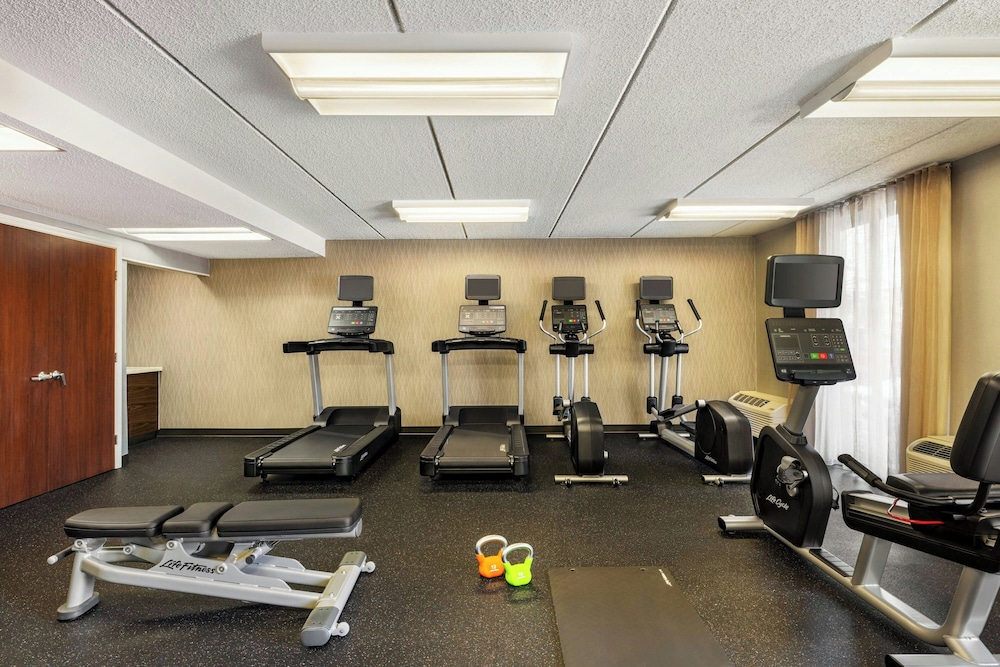Courtyard by Marriott Atlanta Northlake 20/50