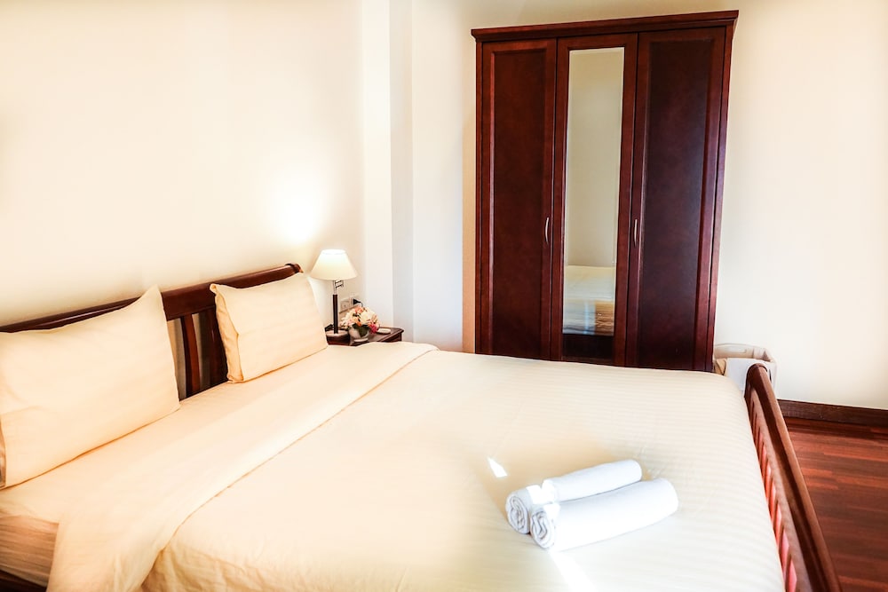 Kanavera Sriracha Hotel and Serviced Apartment 15/77