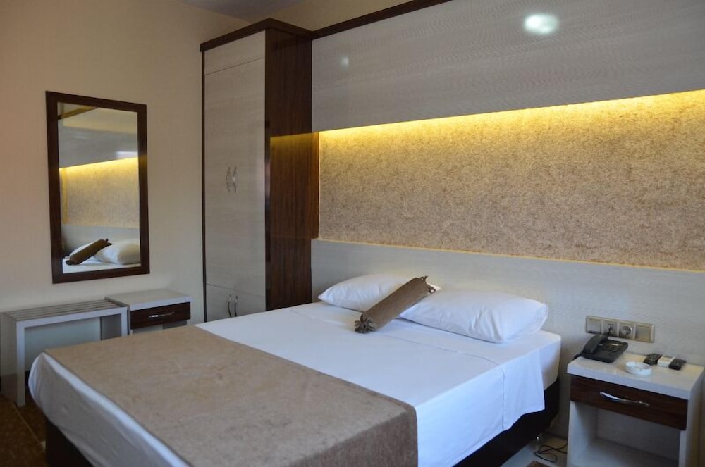 Napa Hotel 15/37