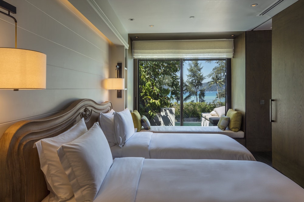 2 BEDROOMS, POOL, PAVILION, PARTIAL OCEAN VIEW