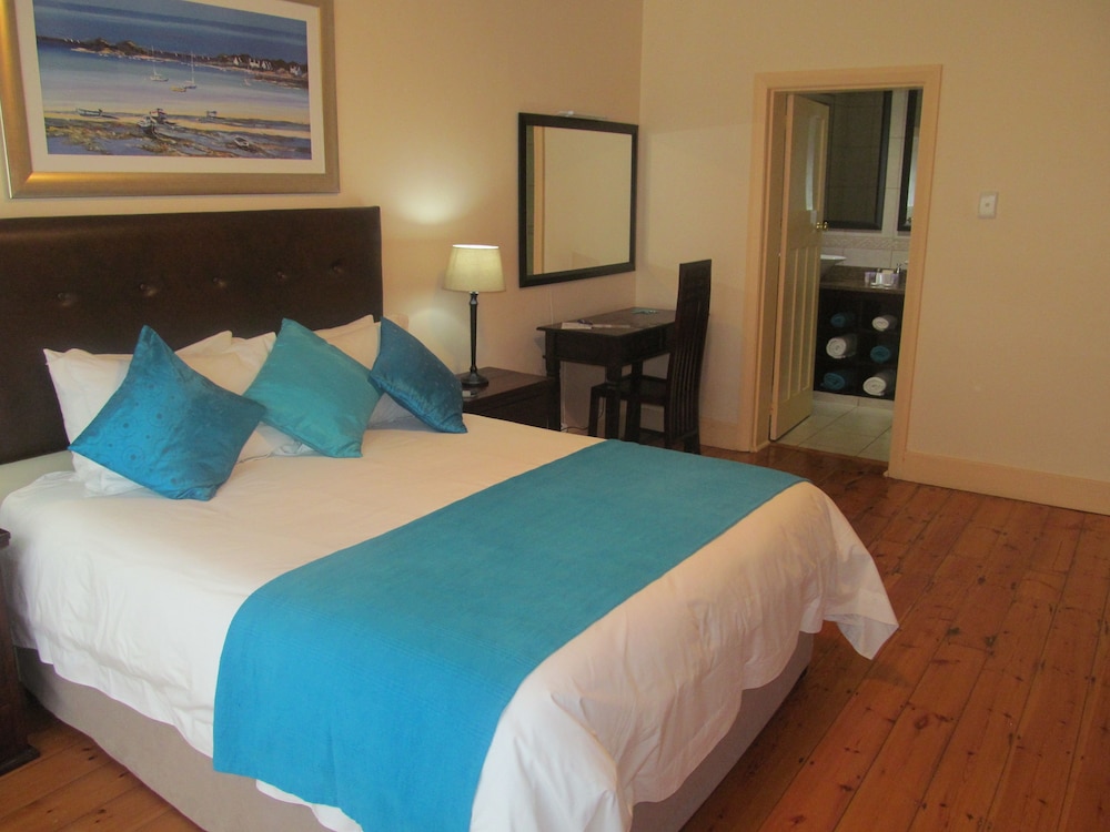 Aquamarine Guest House 16/73