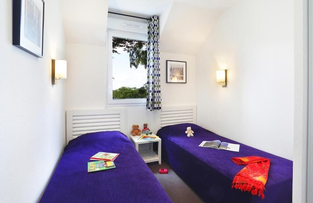 3 Bedrooms, Duplex, Family, Cabin, 4 Beds, Garden View, Sofa، Residence Nemea Le Domaine De La Baie 3/6