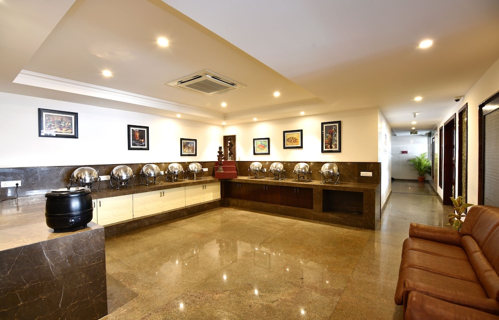 I V Sanctum Hotel 7/49