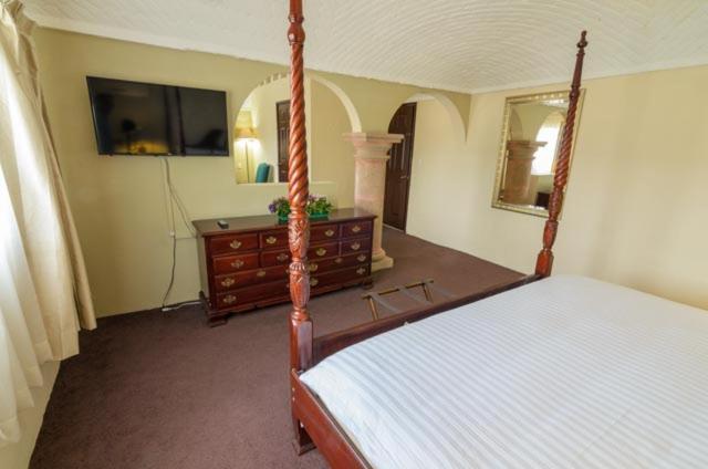 Room, King Bed