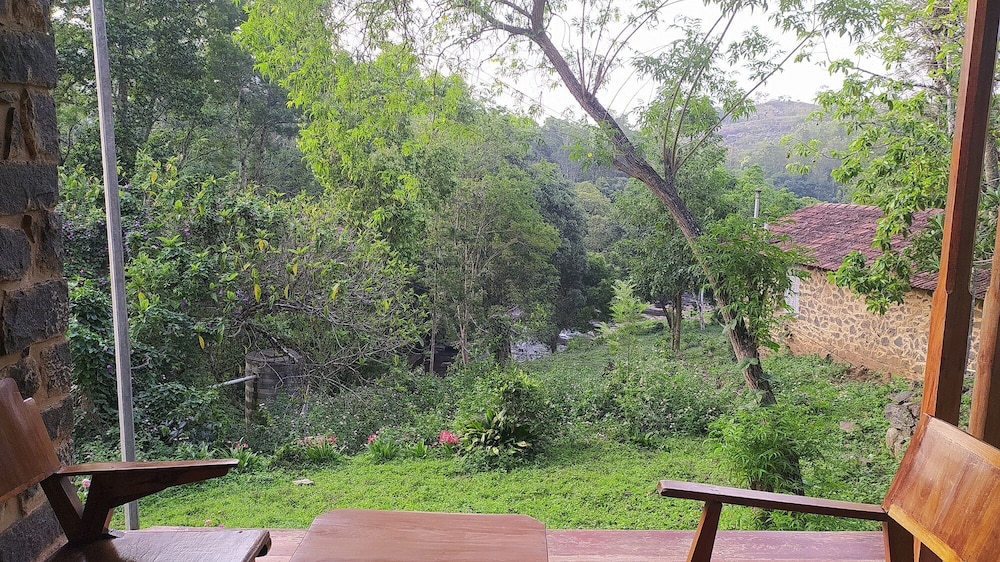 Elephant Valley Eco Farm Hotel 49/54