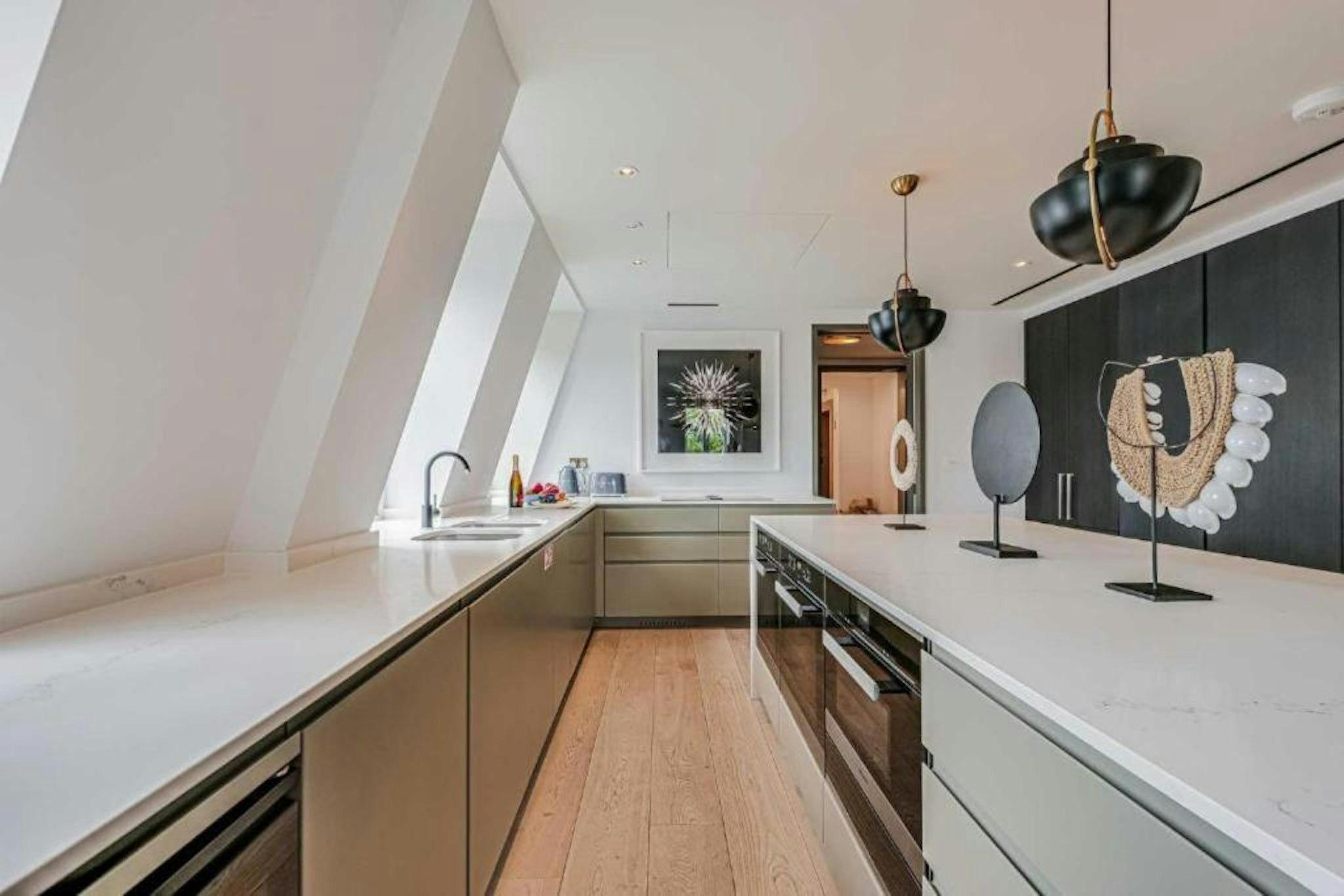 Westminster Apartments by D'Montrio 12/46