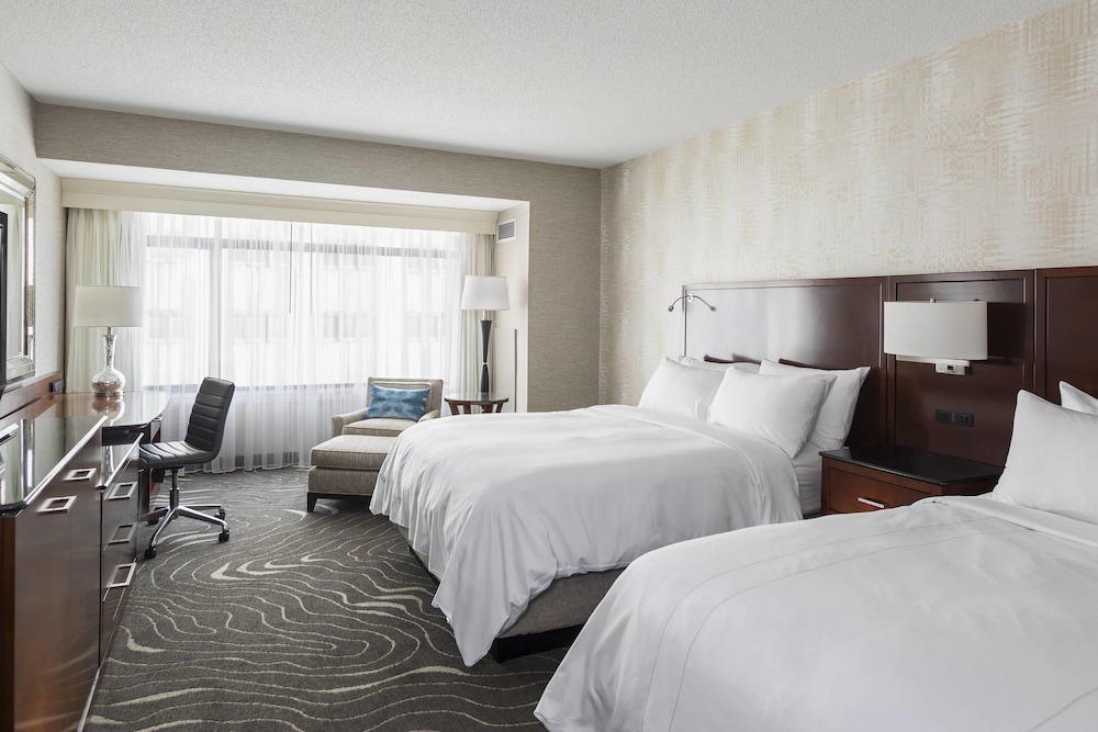 Rochester Marriott Mayo Clinic Area 6/27