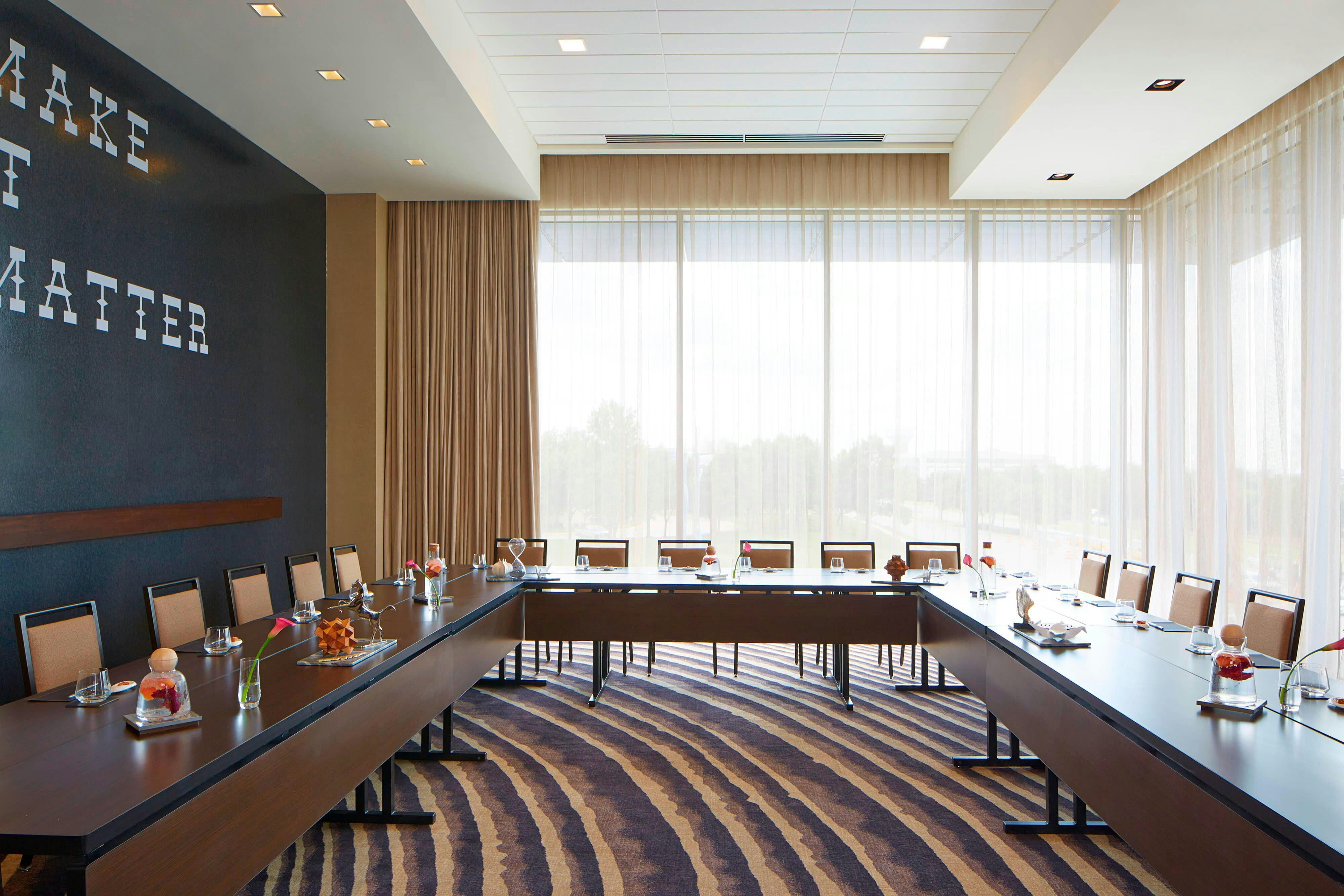 RENAISSANCE DALLAS AT PLANO LEGACY WEST HOTEL 27/29