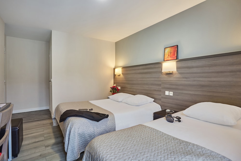Huni Hotel 17/32
