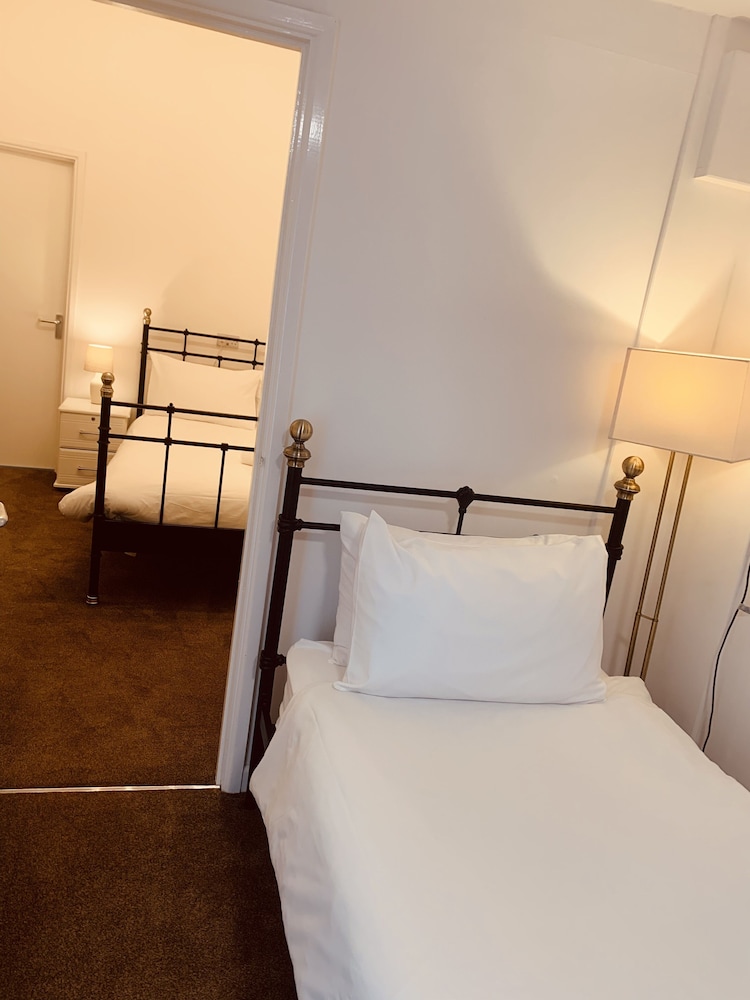 PRESTON HOTEL 10/49