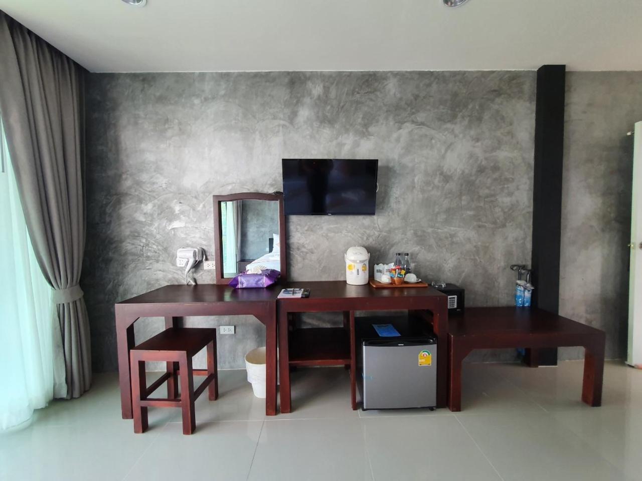 Ibiza House Phi Phi 31/50
