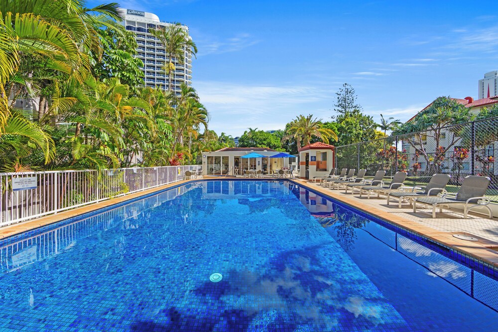 Surf Parade Resort 38/76