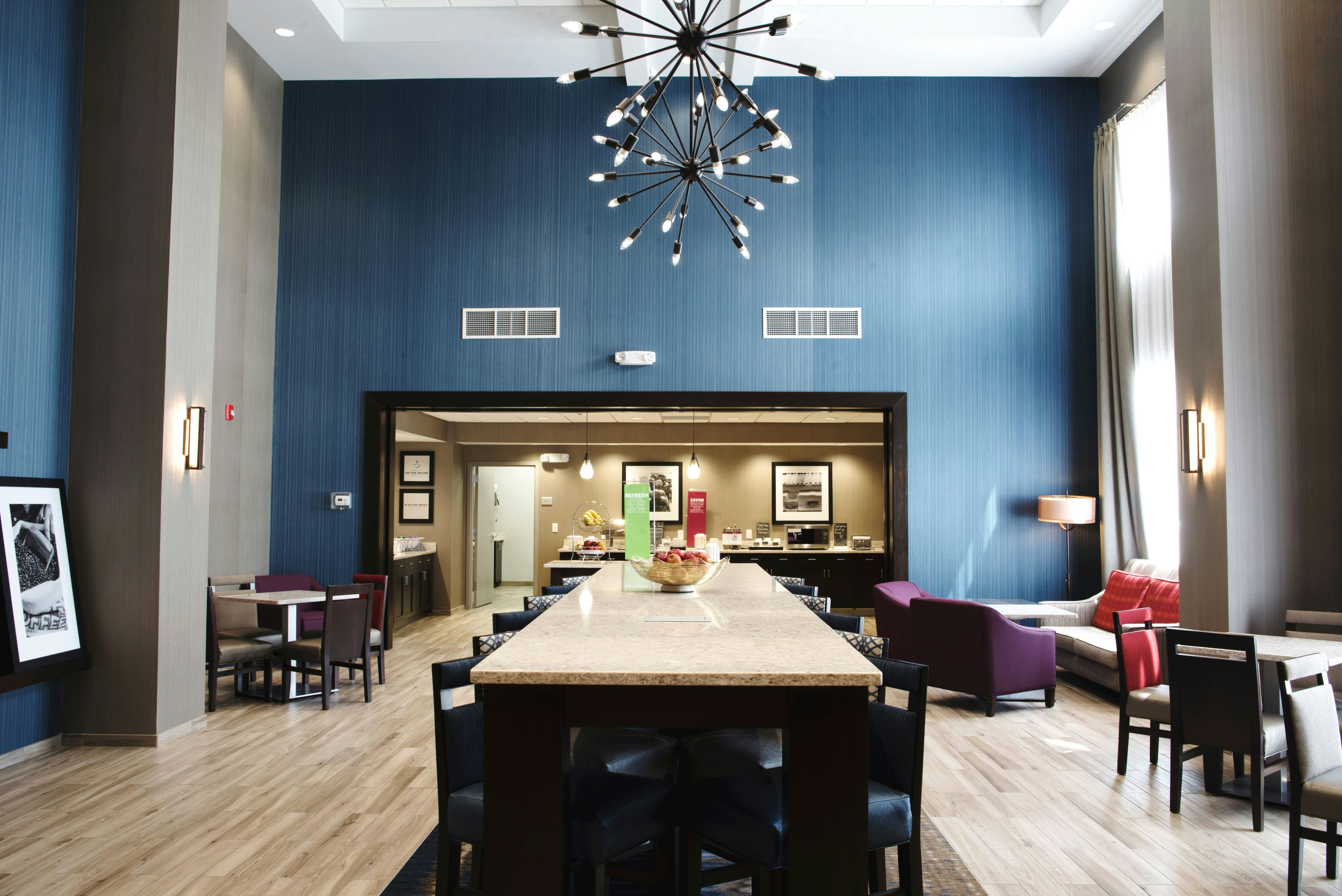 Hampton Inn Des Moines Urbandale 32/44