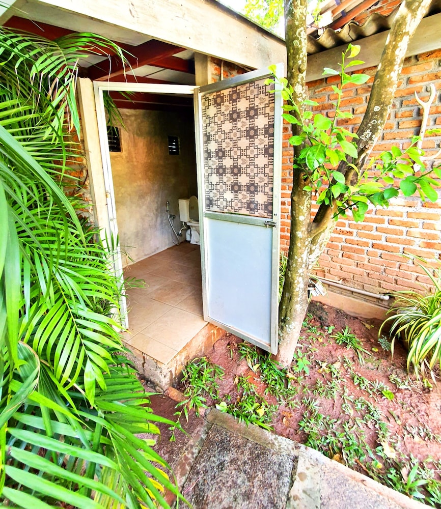 Pavana Hotel 2/63