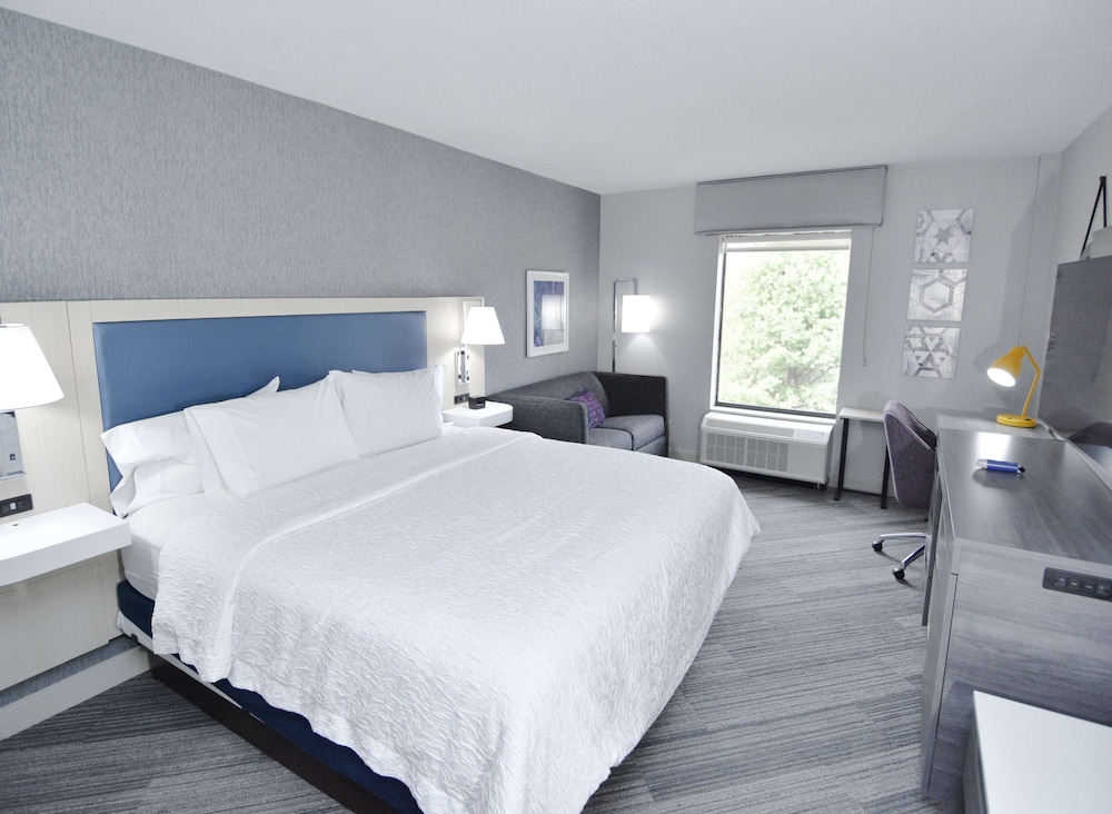 Hampton Inn Auburn Ma 12/36