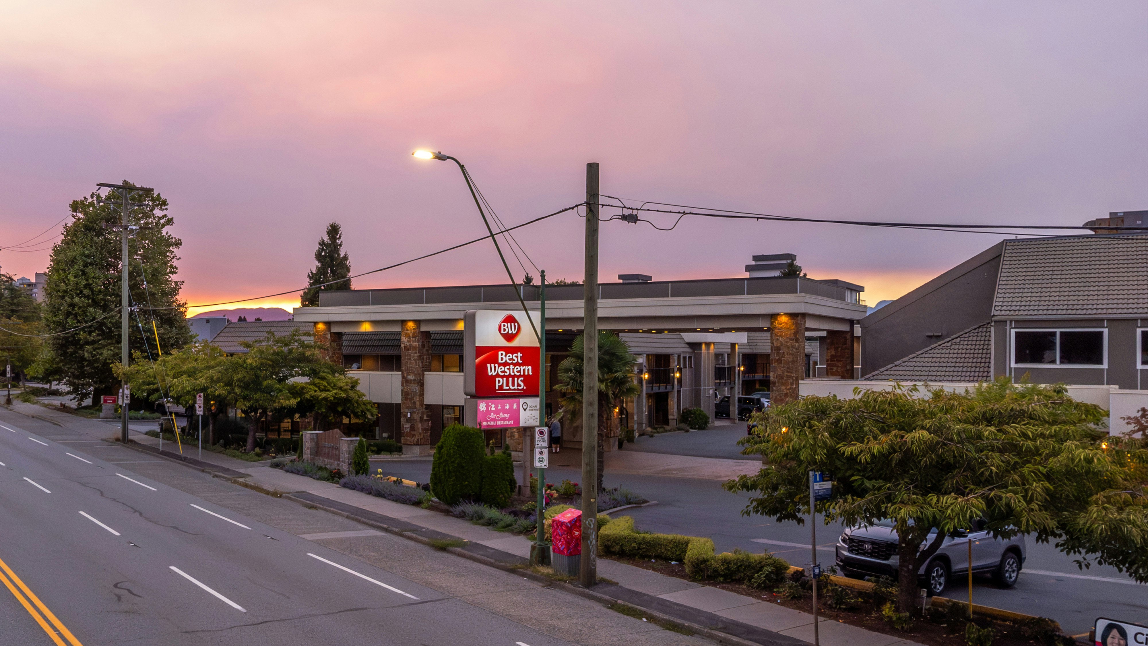 Best Western Plus Burnaby Hotel 3/76
