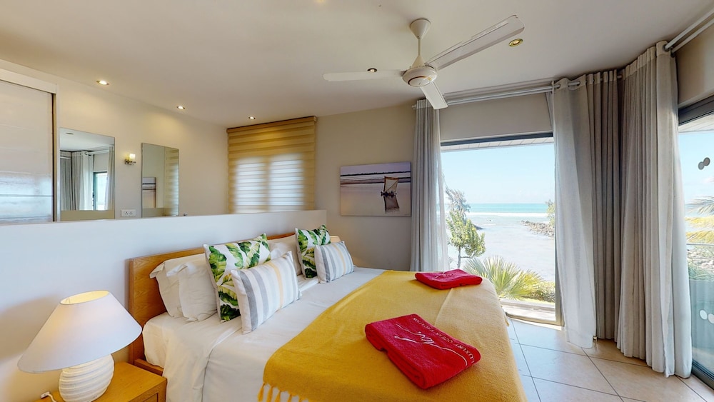 Bon Azur Beachfront Suites Penthouses By Lov 10/78