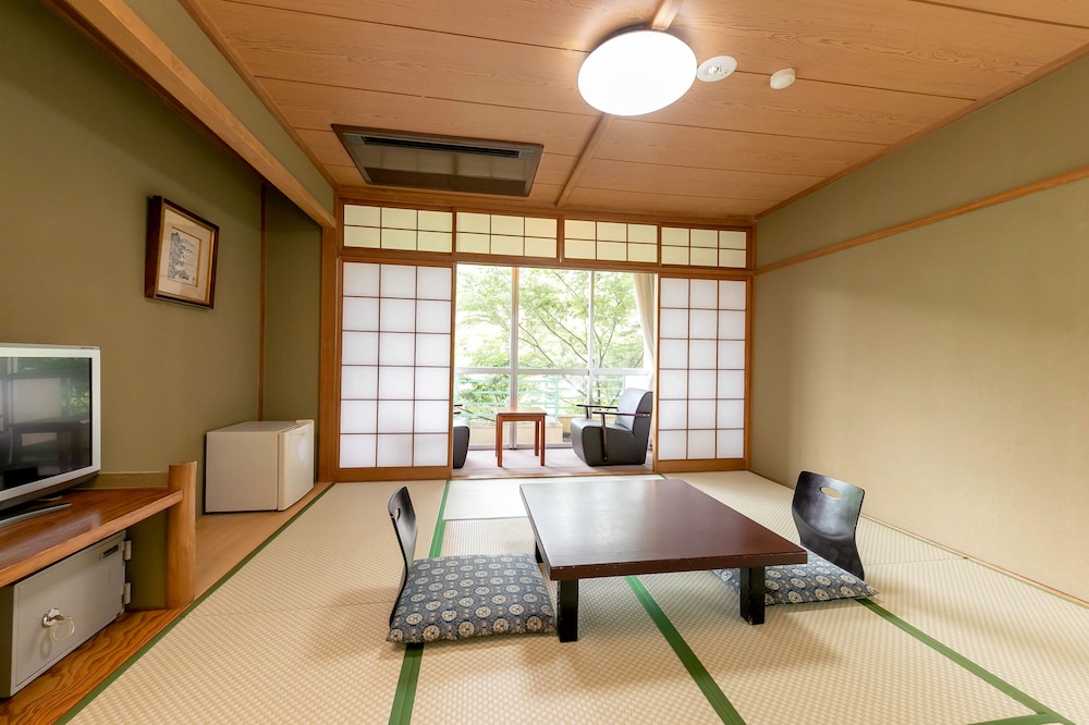 Itoen Hotel New Sakura 12/35