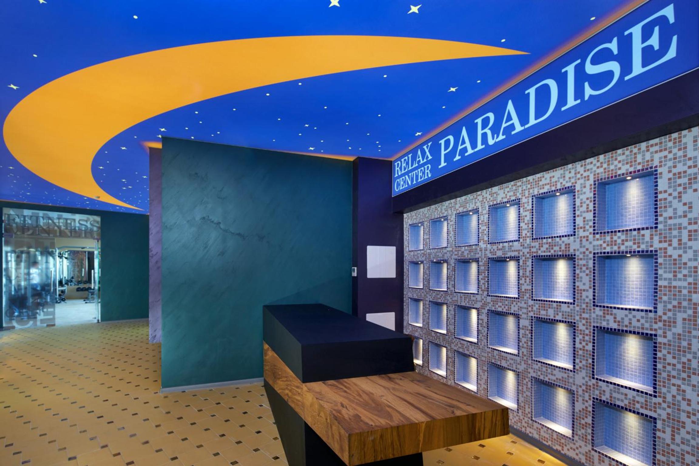 Paradise Beach 5/63