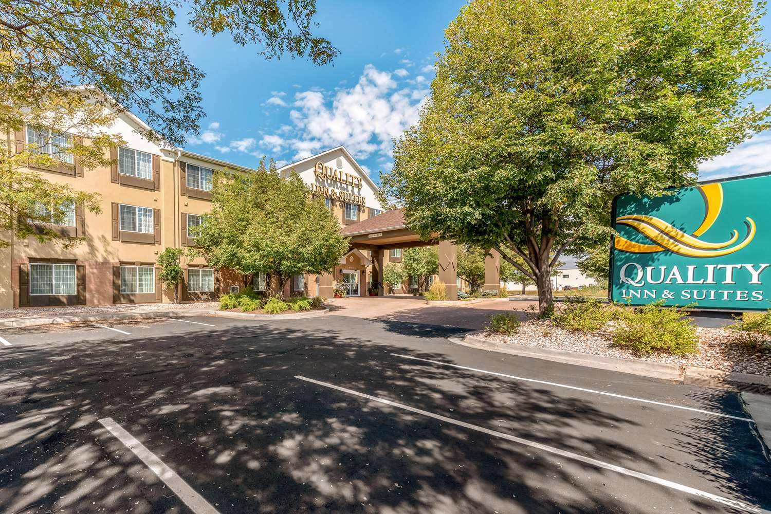 Quality Inn & Suites University Fort Collins 8/8