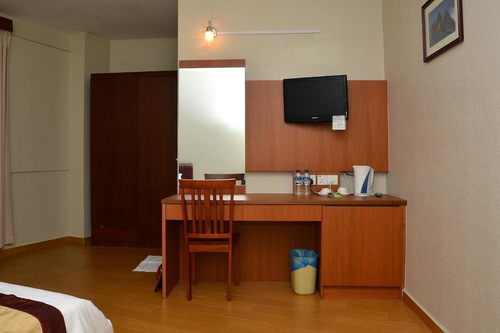 Muarar 99 Hotel 25/31