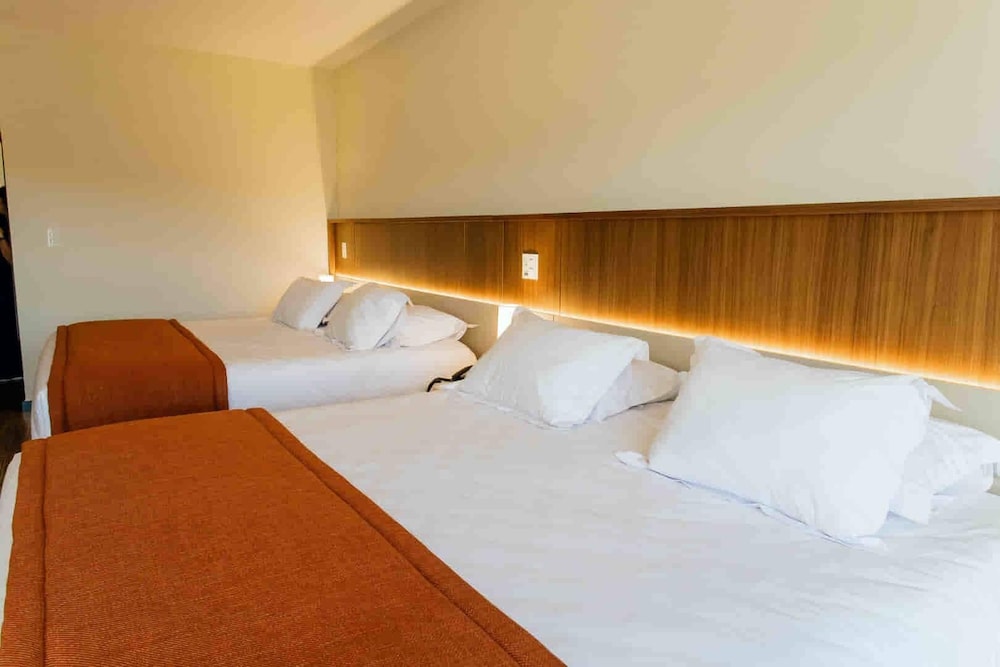 Luxury, King Bed, Resort View، Monreale Resort Parque Aquatico Pocos de Caldas 2/8