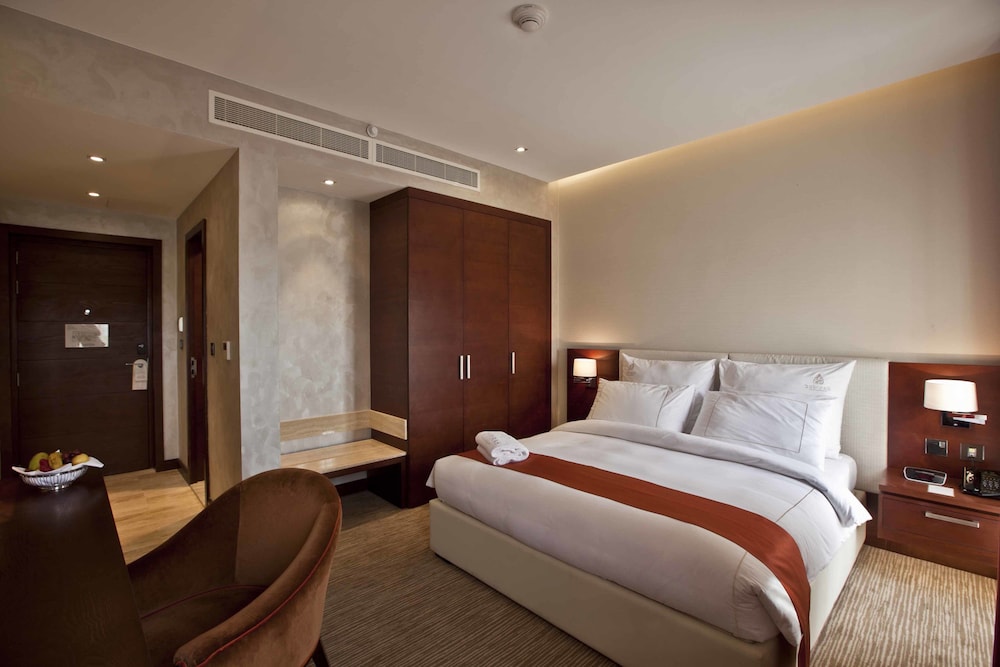 Zubarah Hotel 5/38